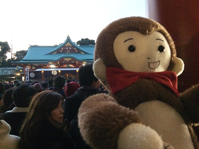 日枝神社に初詣に行くさるのダニエル 長蛇の列